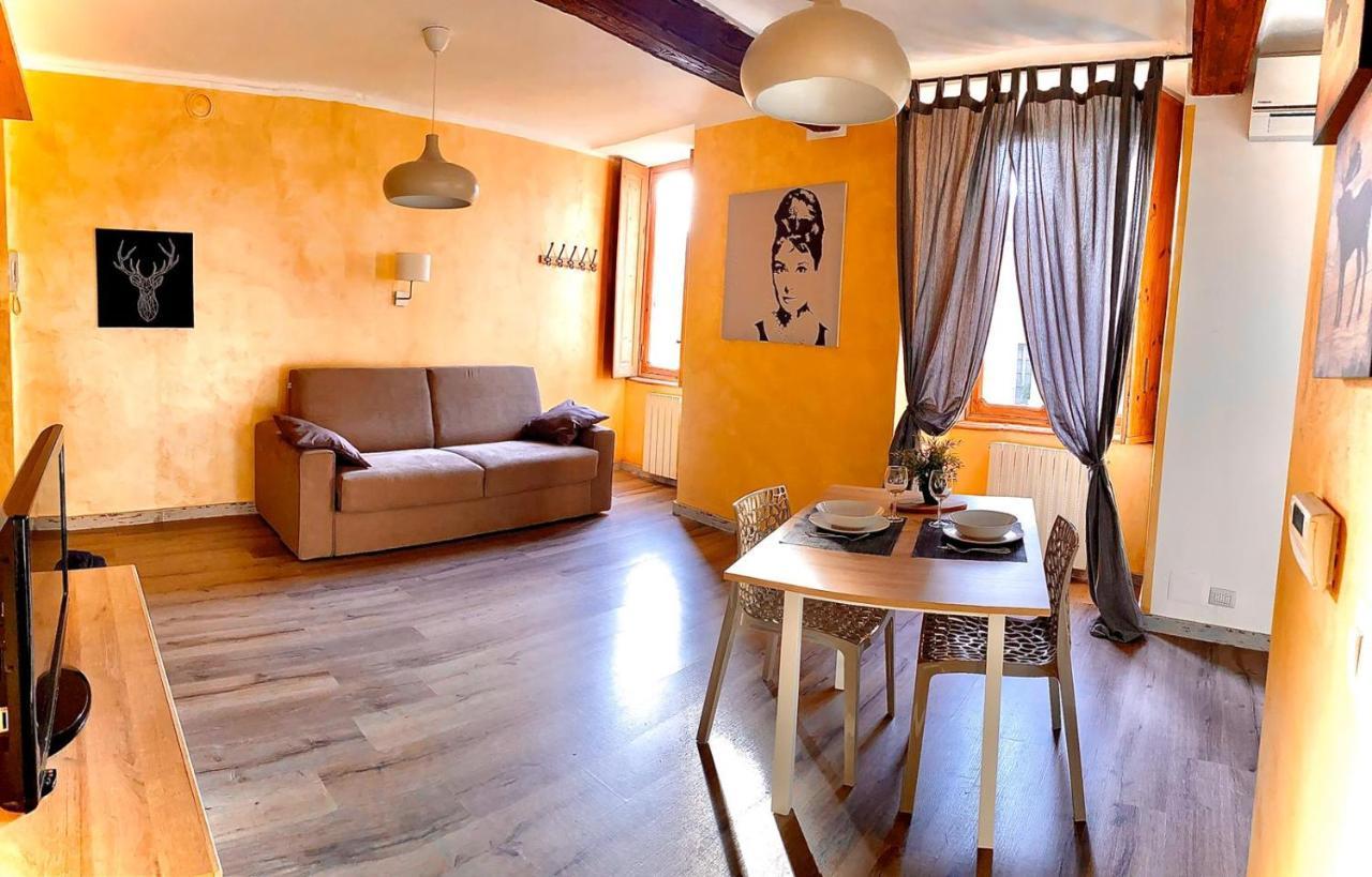 Quadrilatero Apartment *